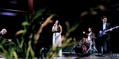 Hochzeitsmusik - PLZ 6323 (Österreich) - Gala - Ziergarten