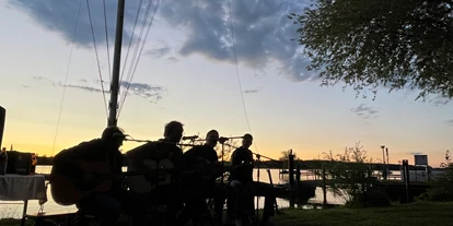 Hochzeitsmusik - PLZ 6323 (Österreich) - Lake Night Band