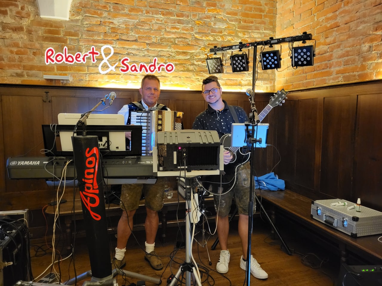 Hochzeitsmusik - Musikrichtungen: Country - Österreich - Duo Robert&Sandro - Alpinos Robert und Sandro