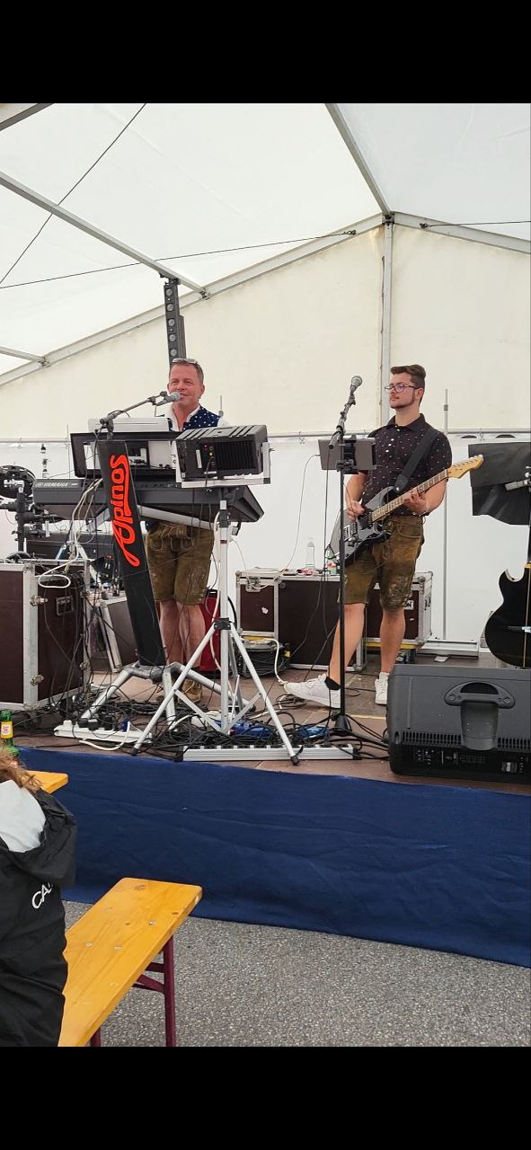 Hochzeitsmusik - Musikrichtungen: Country - Österreich - Duo Robert&Sandro - Alpinos Robert und Sandro