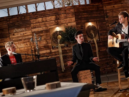 Hochzeitsmusik - Hochzeitsband Cadenza aus Bayern Partyband Coverband - Hochzeitsband Cadenza