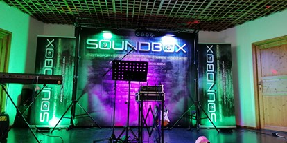 Hochzeitsmusik - Kosten für kirchliche Trauung: bis 300 Euro - Soundbox