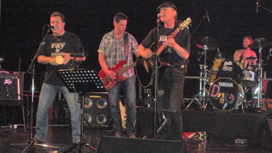 Mikas Band Hochzeitsmusik Hochzeitsband Buchen Sie Jettz