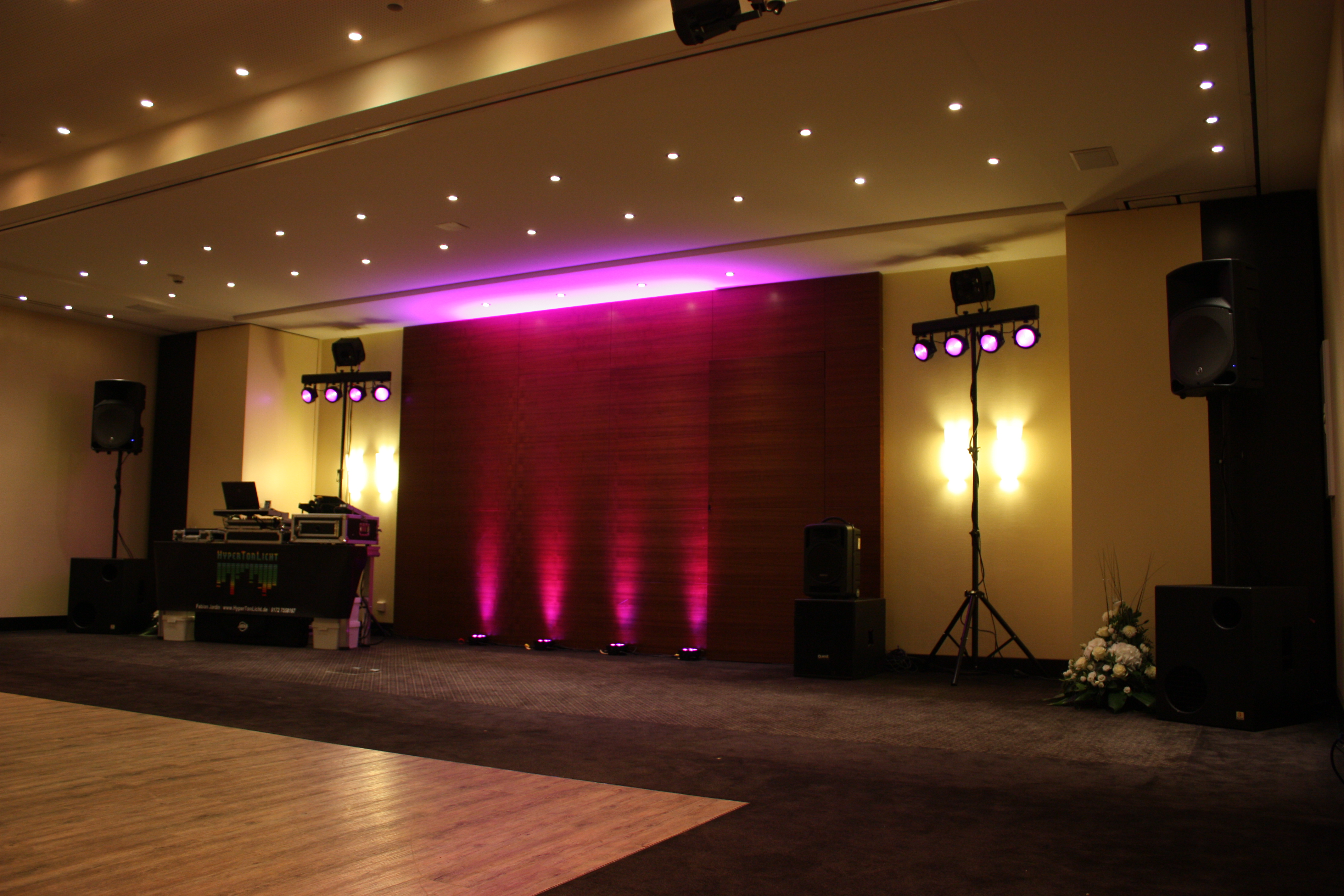 Hochzeitsmusik - Musikrichtungen: Alternative - Deutschland - HyperTonLicht - DJ und Veranstaltungstechnik Service