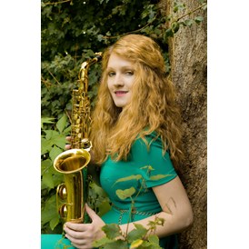 Hochzeitsband: Saxophonistin, Silke Gert - Saxophonistin Silke Gert