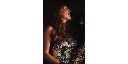 Hochzeitsmusik - Band-Typ: Sonstige - Wien-Stadt - Saxophonistin, Silke Gert - Saxophonistin Silke Gert