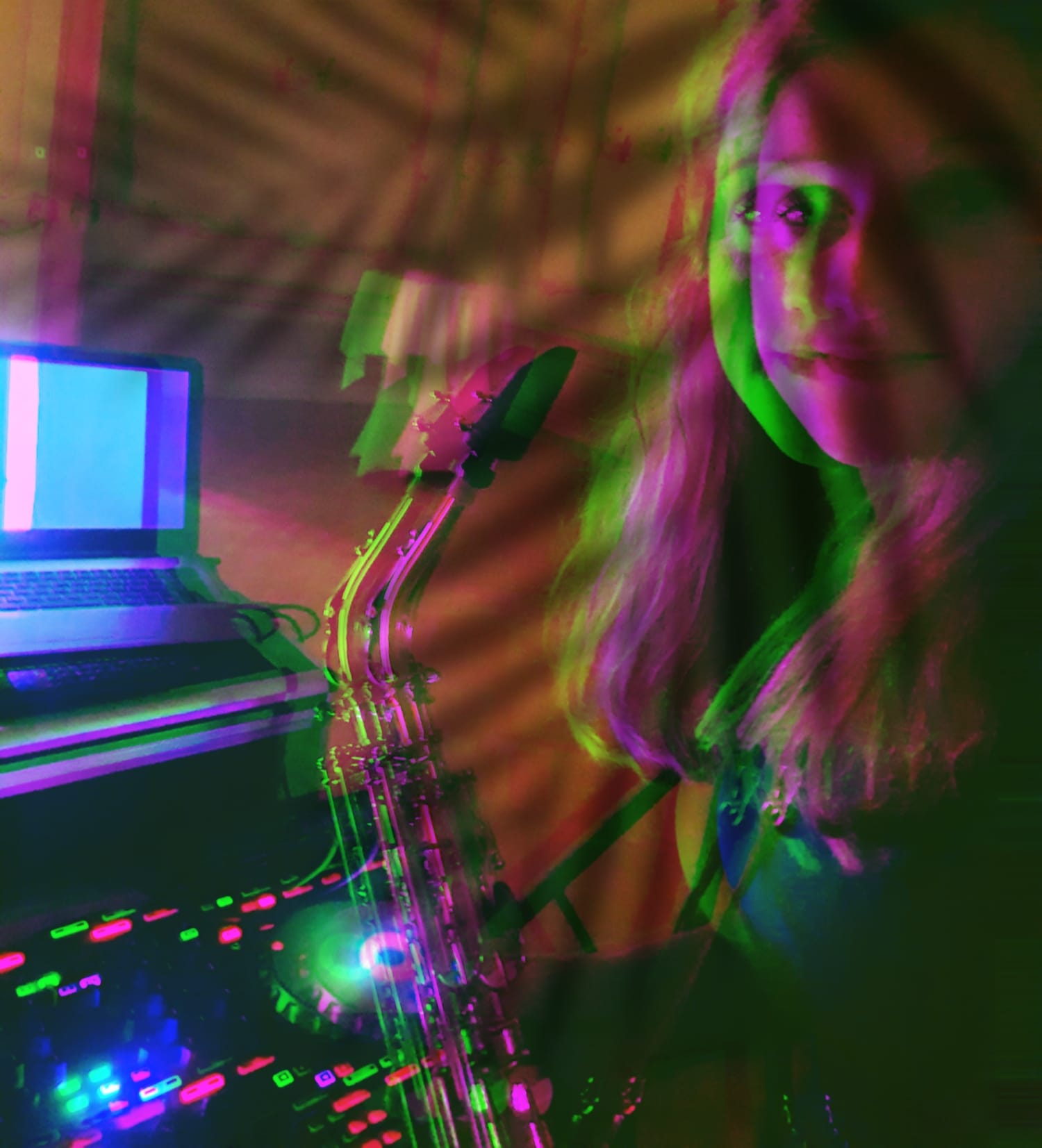 Hochzeitsband: Saxophonistin, Silke Gert - Saxophonistin Silke Gert