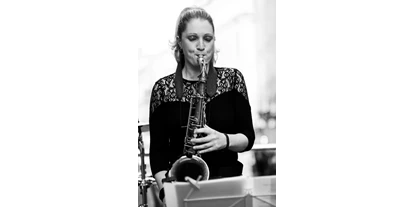 Hochzeitsmusik - Band-Typ: Sonstige - Wien-Stadt - Saxophonistin, Silke Gert - Saxophonistin Silke Gert
