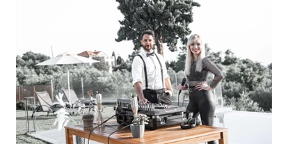 Hochzeitsmusik - PLZ 82538 (Deutschland) - Event DJ und Event Sängerin München - Party DJ und Party Sängerin München - Tonestylers