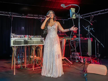 Hochzeitsband: Natascha Husar