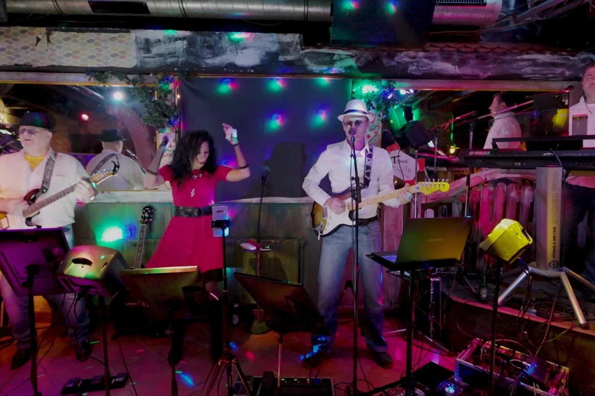 Hochzeitsband: Natascha Husar