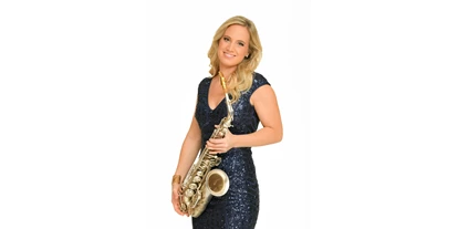 Hochzeitsmusik - Musikrichtungen: Independent - Angela Walter | DJ & Saxophonistin | Traurednerin - Angela Walter | DJ & Saxophonistin | Traurednerin