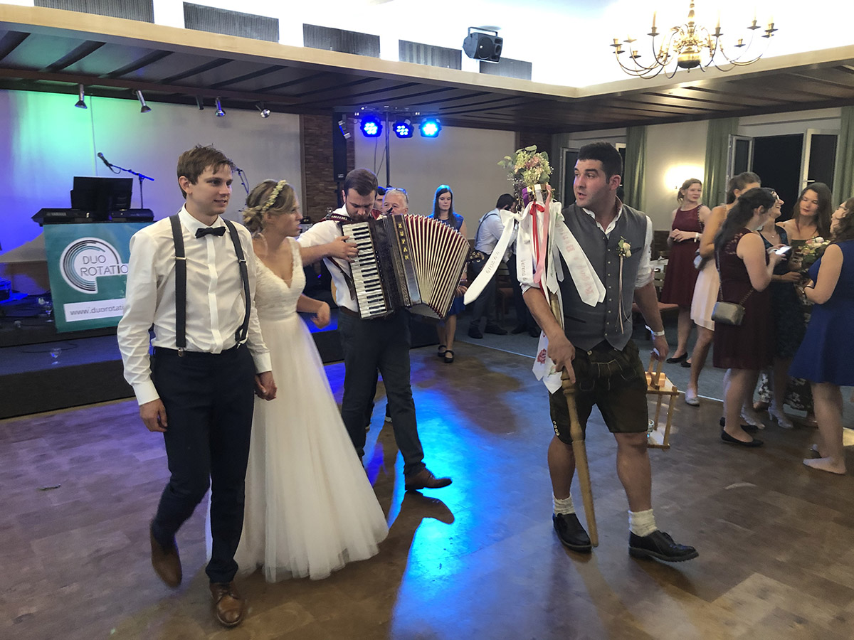 Hochzeitsmusik - geeignet für: Brauchtumsmusik - Brautpaar - Stimmung Hochzeit - Rotation Music