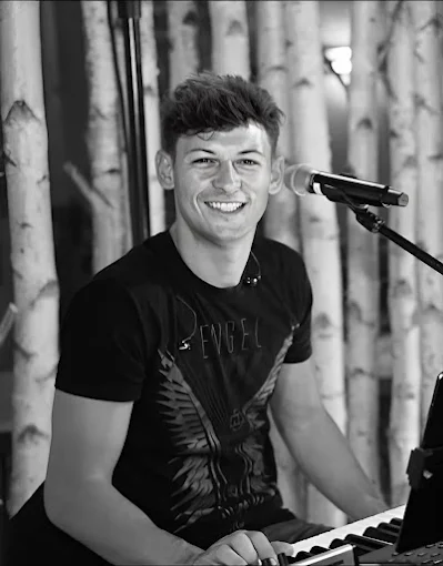 Hochzeitsband: Florian Wiesholzer - Piano - Brandnew Band Rosenheim - Brandnew Band