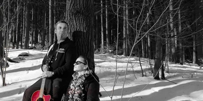 Hochzeitsmusik - Einstudieren von Wunschsongs - Trebsen/Mulde - Sleepless Heartbeats (li:Marco re:Madlen)
@Fotoshooting - Sleepless Heartbeats