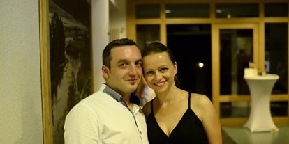 Hochzeitsmusik - Einstudieren von Wunschsongs - Trebsen/Mulde - Sleepless Heartbeats (li:Marco re:Madlen)
@Veranstaltung - Sleepless Heartbeats