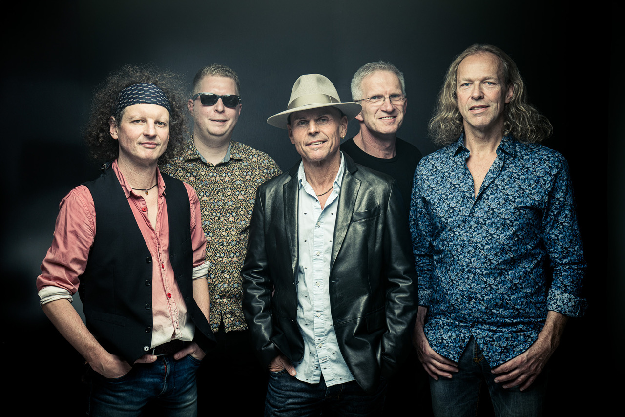 Hochzeitsband: Acousticline-Borderline-Lott