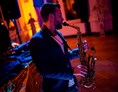 Hochzeitsband: Saxophon Hochzeit Köln, Düsseldorf & NRW - Live Event Music - Saxophon, DJ & Percussion