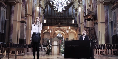 Hochzeitsmusik - Musikrichtungen: Hits von Heute - Sängerin für Trauung Svenja aus Nürnberg, Bayern - Hochzeitssängerin & Hochzeitssänger: Cloud Seven