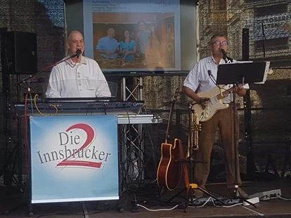 Hochzeitsmusik - Musikrichtungen: 70er - Innsbruck - Oldies & Schlager, Country und rockige Titel passen auf jedes Fest - DIE 2 INNSBRUCKER - Das versierte Tanzmusikduo aus Tirol - perfekte Musik von den 60ern bis heute