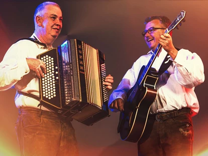 Hochzeitsmusik - Musikrichtungen: 70er - Innsbruck - DIE 2 INNSBRUCKER - Das versierte Tanzmusikduo aus Tirol - perfekte Musik von den 60ern bis heute