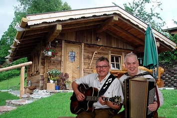 Hochzeitsband: DIE 2 INNSBRUCKER - Das versierte Tanzmusikduo aus Tirol - perfekte Musik von den 60ern bis heute