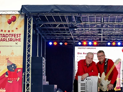 Hochzeitsmusik - Musikrichtungen: 70er - Innsbruck - DIE 2 INNSBRUCKER - Das versierte Tanzmusikduo aus Tirol - perfekte Musik von den 60ern bis heute