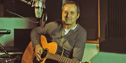 Hochzeitsmusik - Musikrichtungen: Hits von Heute - Christyan Live / im Studio - CHRISTYAN