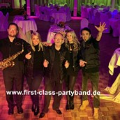 Hochzeitsband - FIRST CLASS PARTYBAND Music For All Generations - Coverband, Hochzeitsband, Partyband 