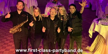 Hochzeitsmusik - Bremen-Umland - FIRST CLASS PARTYBAND Music For All Generations - Coverband, Hochzeitsband, Partyband 