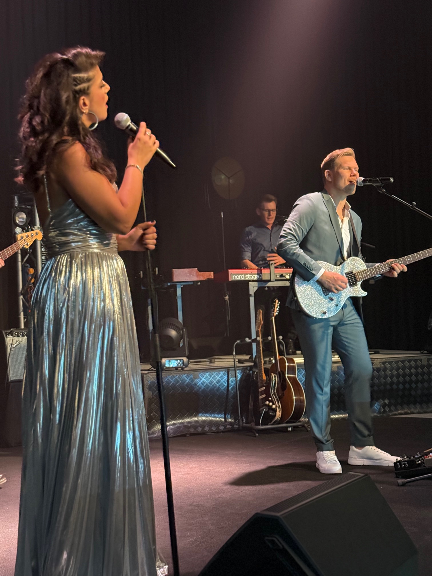 Hochzeitsband: SEA SIDE CLUB - LUXURY WEDDINGS - Hat over Heels Entertainment