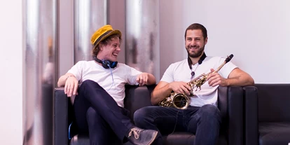 Hochzeitsmusik - PLZ 82538 (Deutschland) - SAXOBEATZ: Jörn und Adrian - SAXOBEATZ | DJ & Live Saxophon