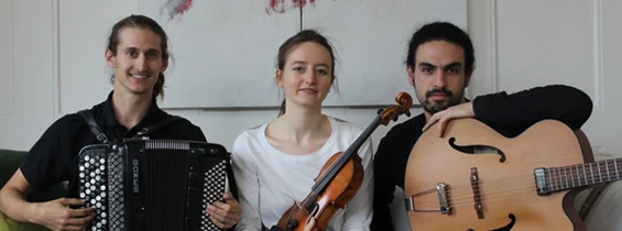 Hochzeitsband: David Häggi, Angèle Quenette und Fernando Noriega (v.l.) - Contes et Rondes