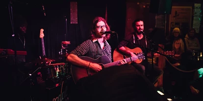 Hochzeitsmusik - Musikrichtungen: Independent - Support für "Mal Zwischendurch" im Great Räng Teng Teng in Freiburg - Fox & Major