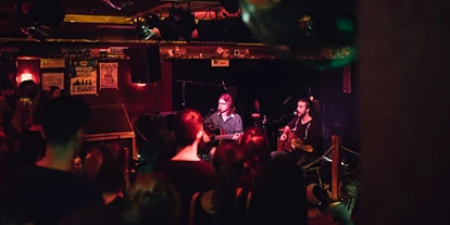 Hochzeitsmusik - Musikrichtungen: Independent - Support für "Mal Zwischendurch" im Great Räng Teng Teng in Freiburg - Fox & Major