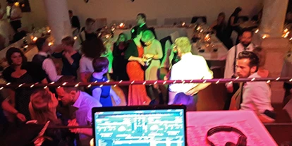 Hochzeitsmusik - Musikrichtungen: Hits von Heute - Hochzeitsband & DJ Hubert-live aus Straubing
