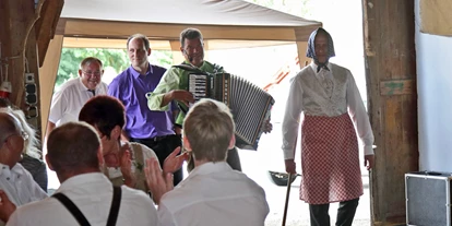 Hochzeitsmusik - Musikrichtungen: Hits von Heute - Hochzeitsband & DJ Hubert-live aus Straubing
